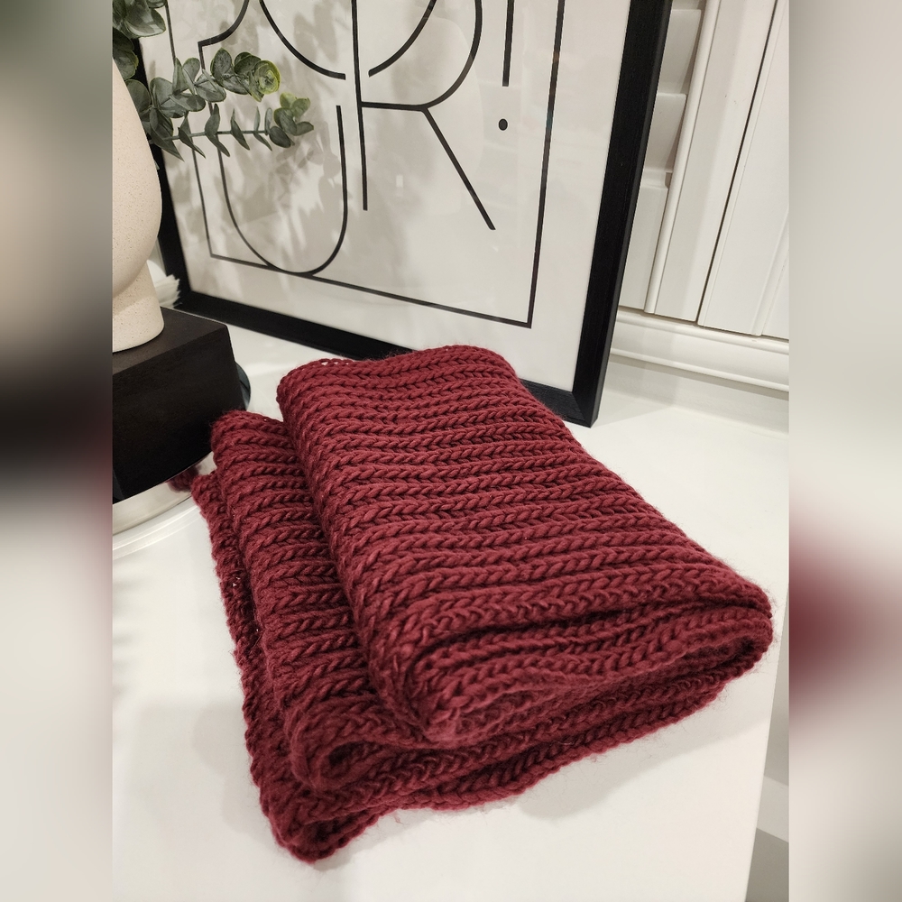 NEW Hollister Infinity Scarf